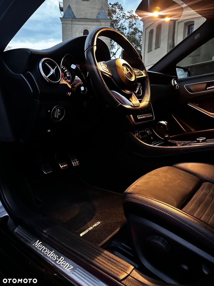Mercedes-Benz Klasa A 180 d AMG Line - 26