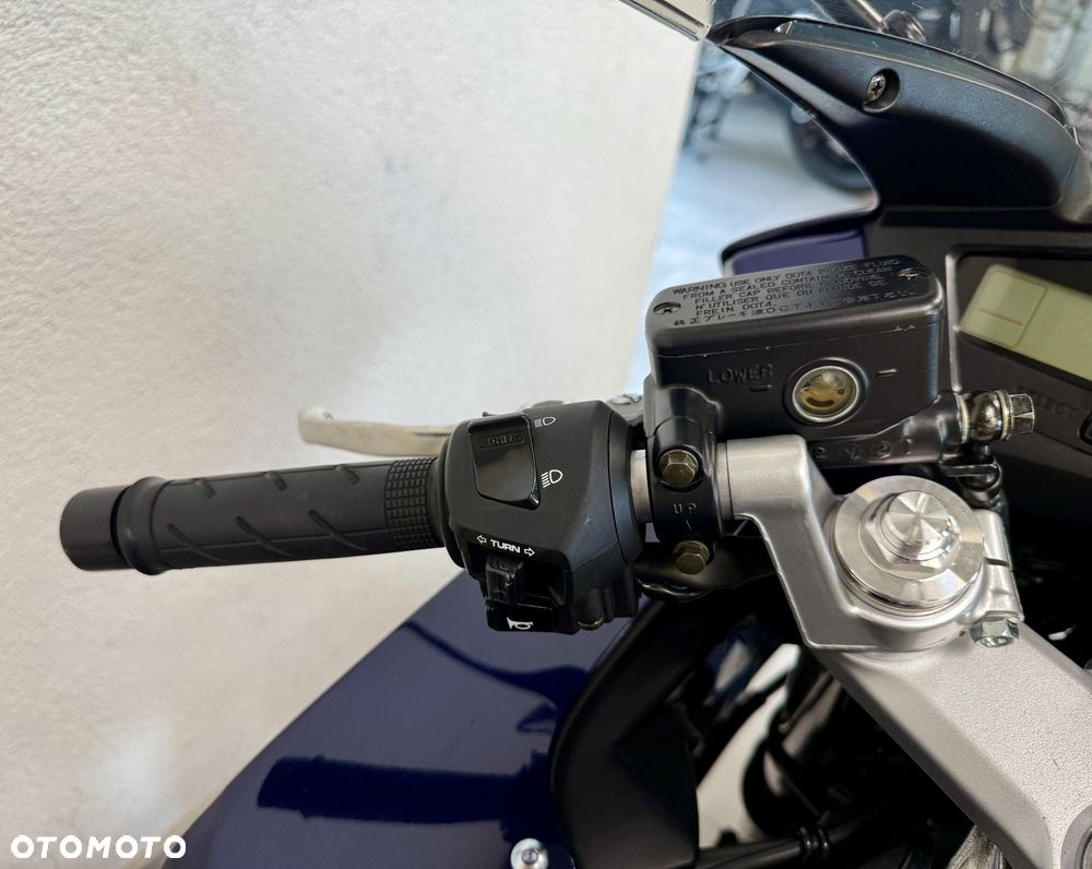 Honda VFR - 7
