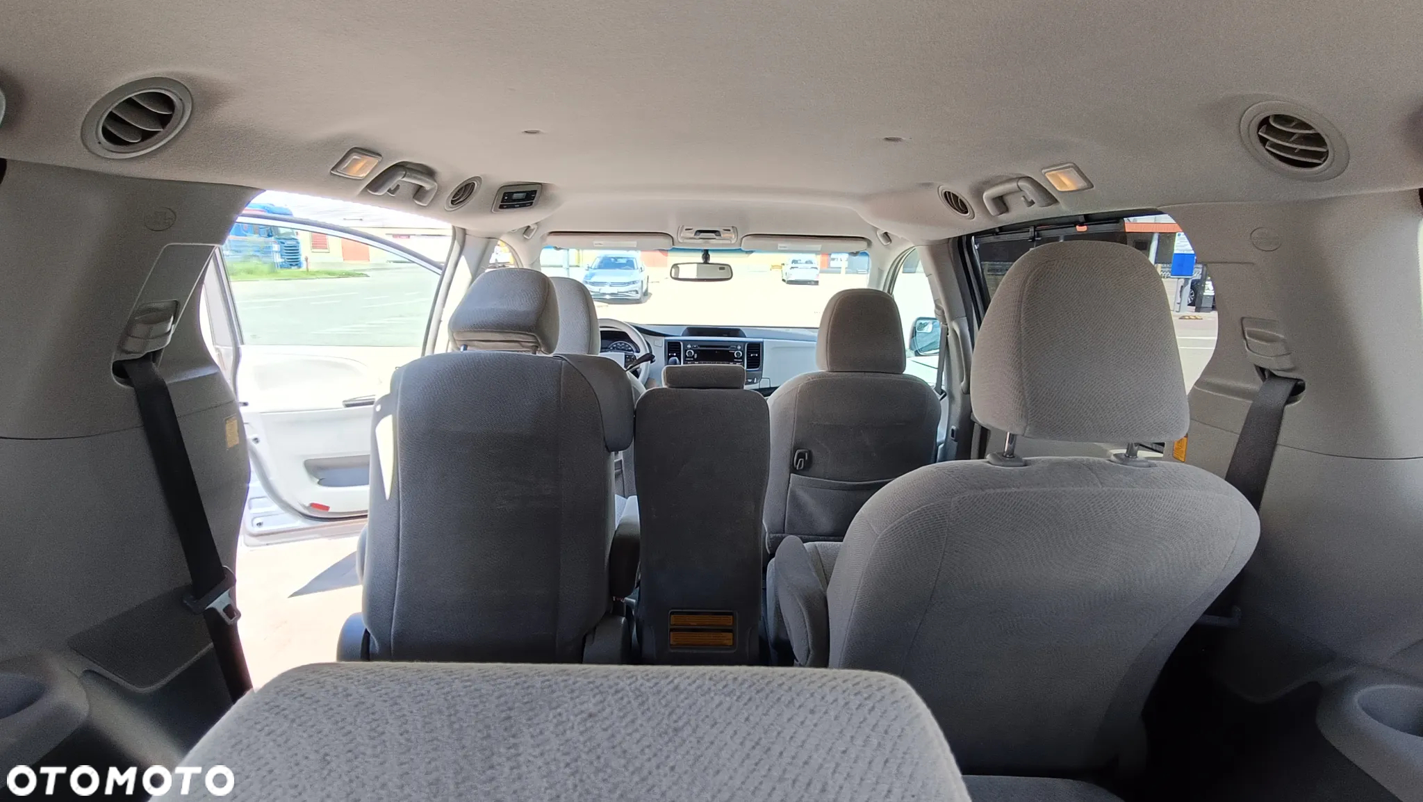 Toyota Sienna 3.5 V6 SE - 20
