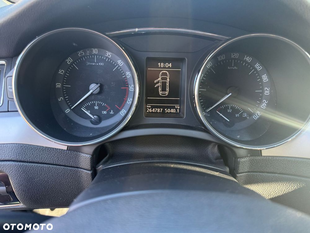 Skoda Superb 2.0 TDI PD Ambition - 21
