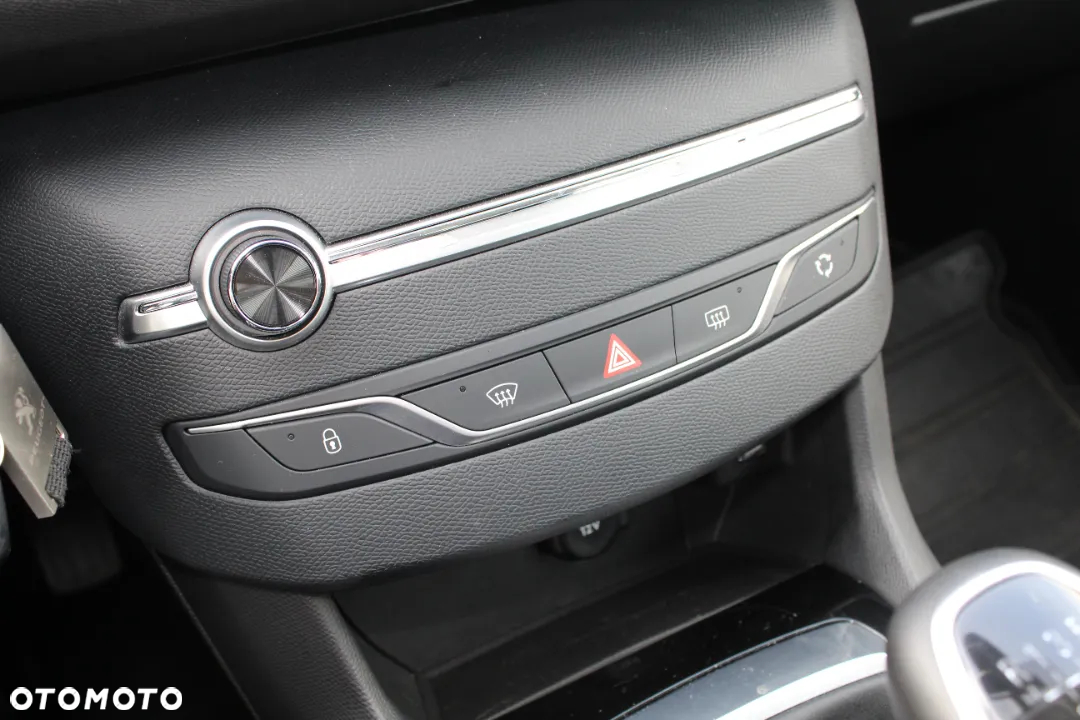 Peugeot 308 1.2 PureTech GPF Active Pack S&S - 20