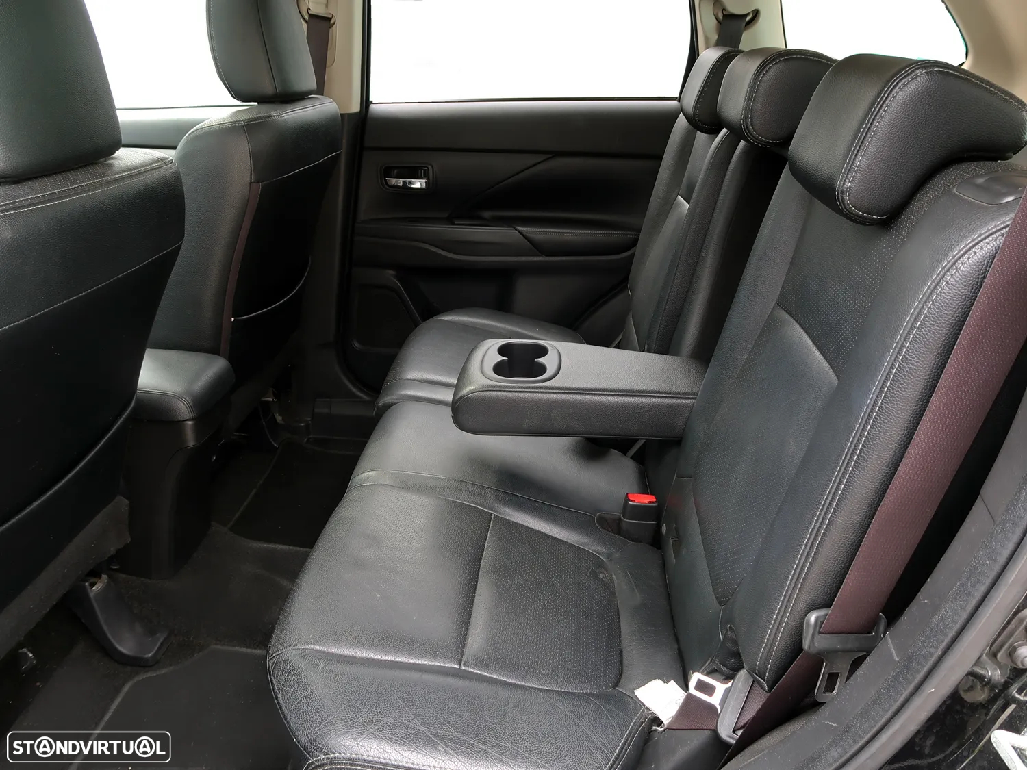 Mitsubishi Outlander 2.2 DI-D Instyle Navi - 15