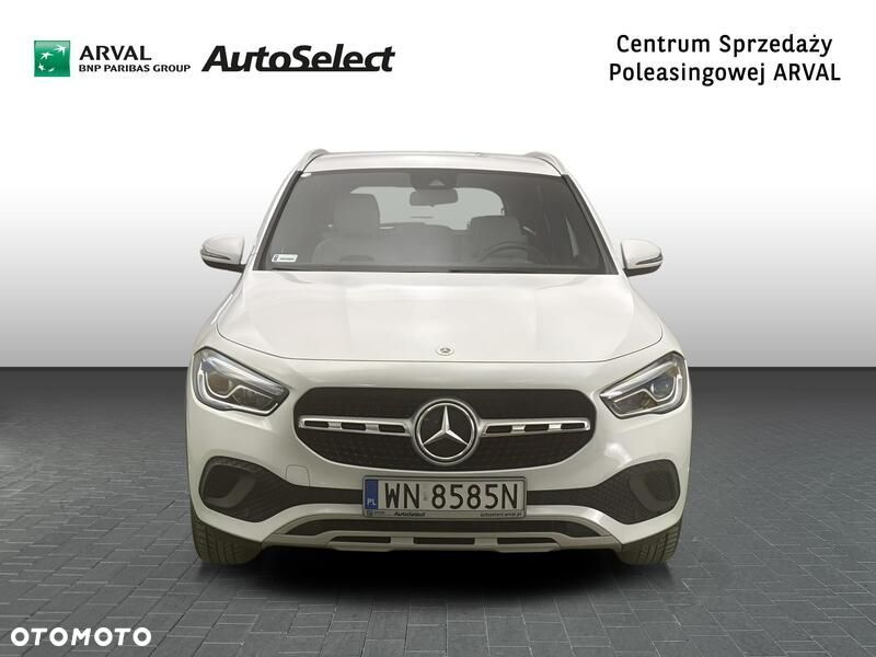 Mercedes-Benz GLA 200 Style - 9