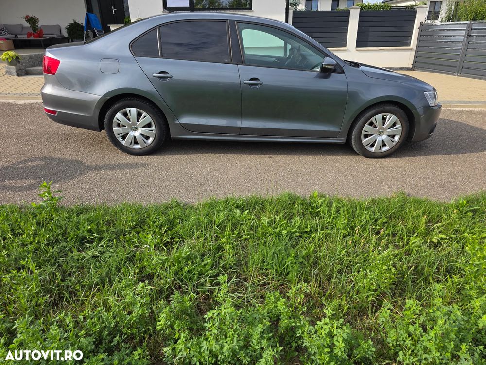 Volkswagen Jetta 1.2 TSI Comfortline - 3