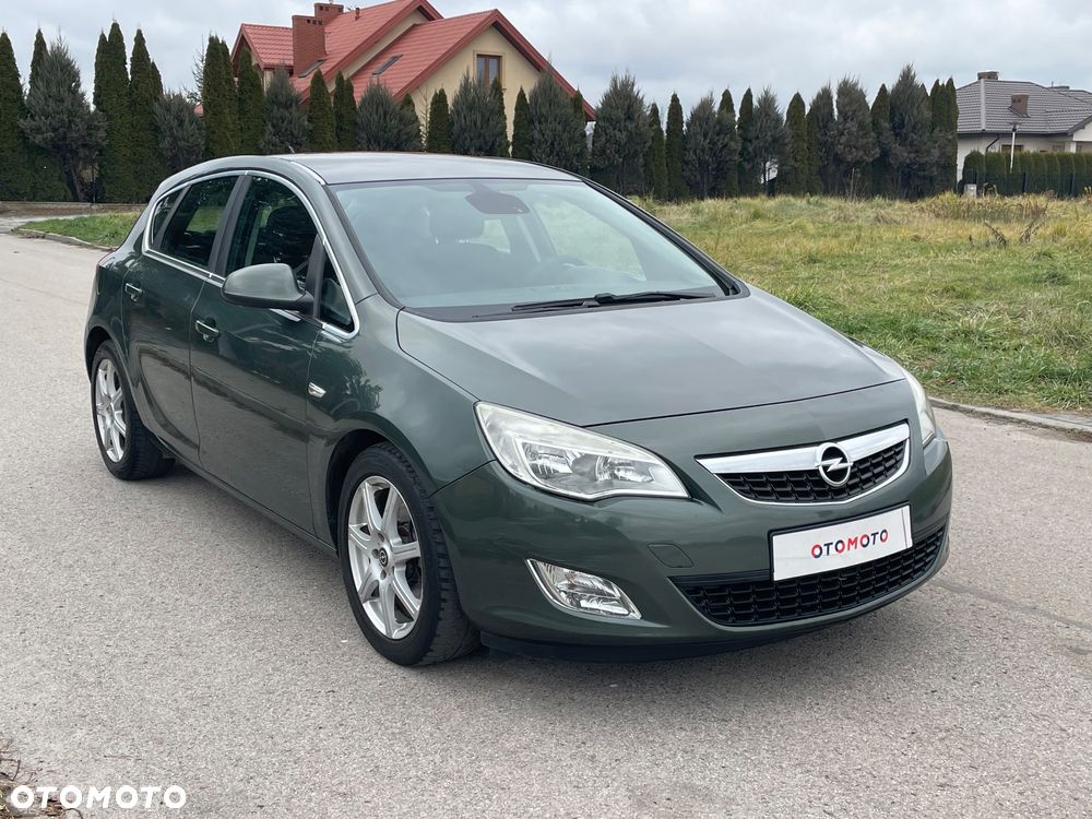 Opel Astra 1.7 CDTI Cosmo - 32