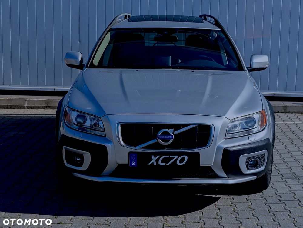 Volvo XC 70 - 1