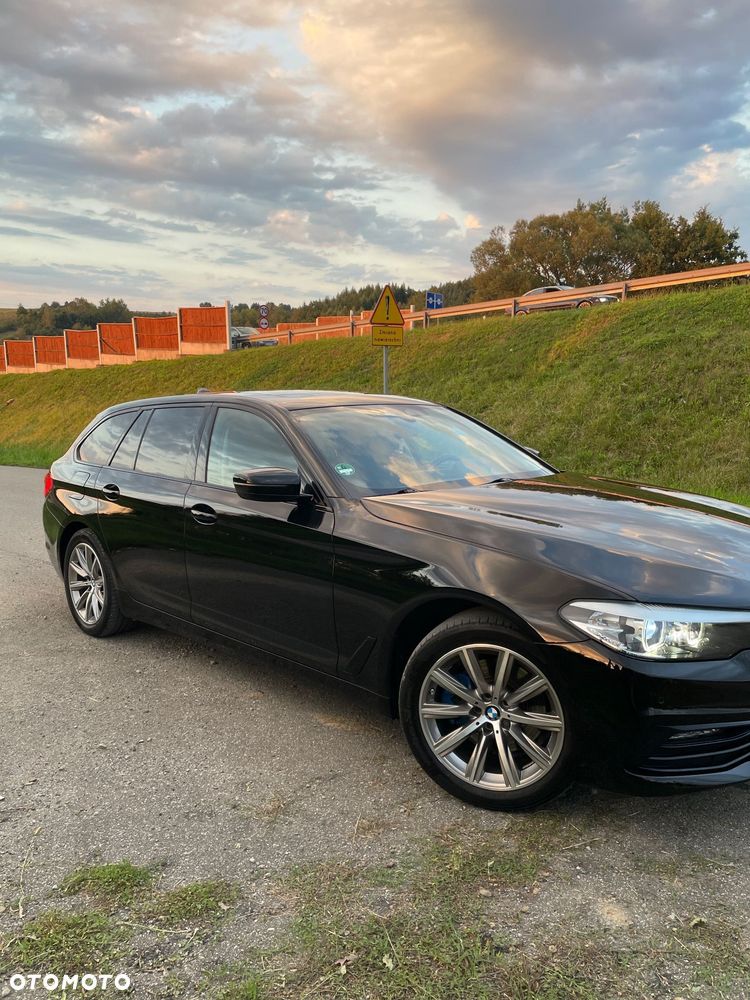 BMW Seria 5 520d xDrive - 27