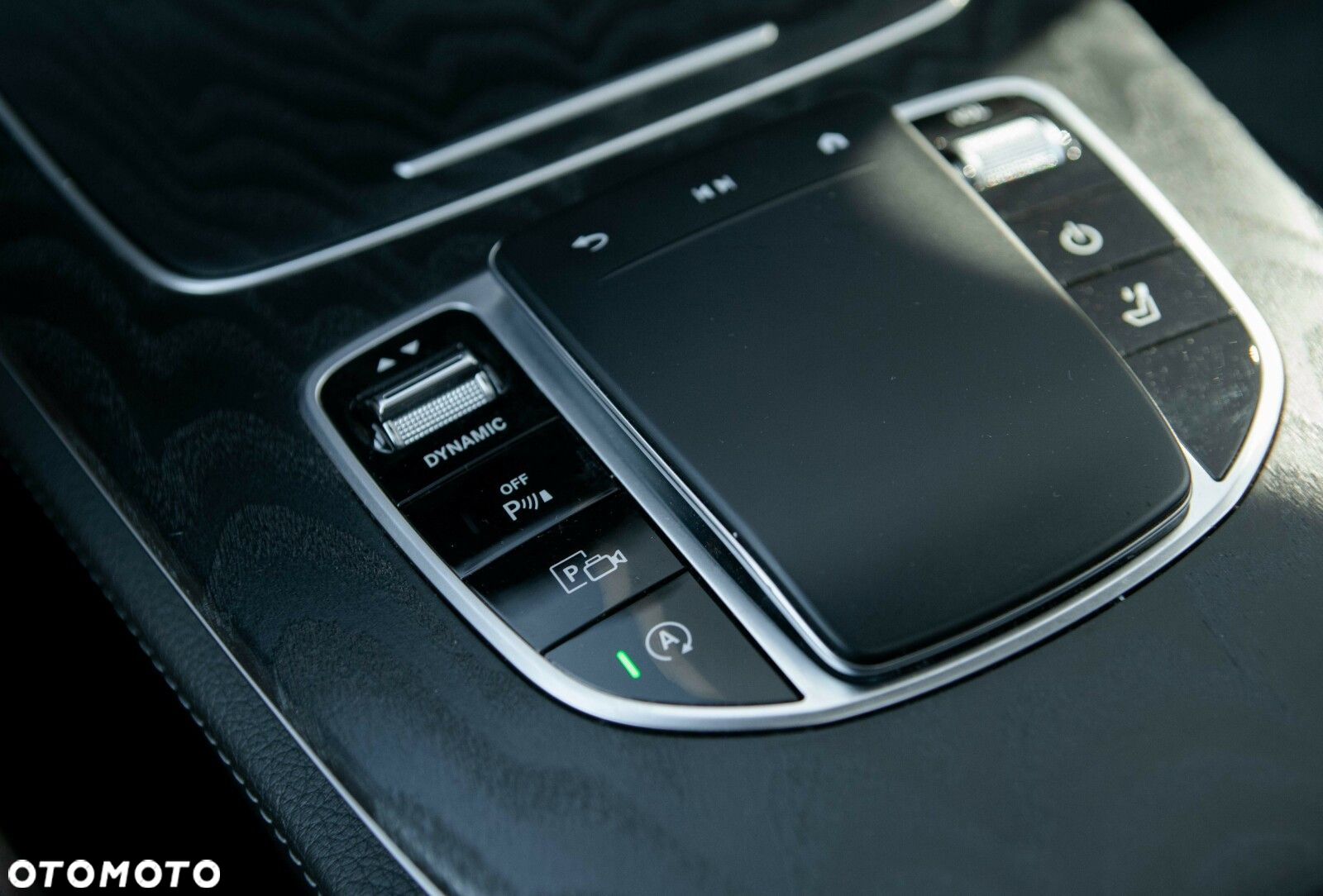 Mercedes-Benz Klasa E - 32