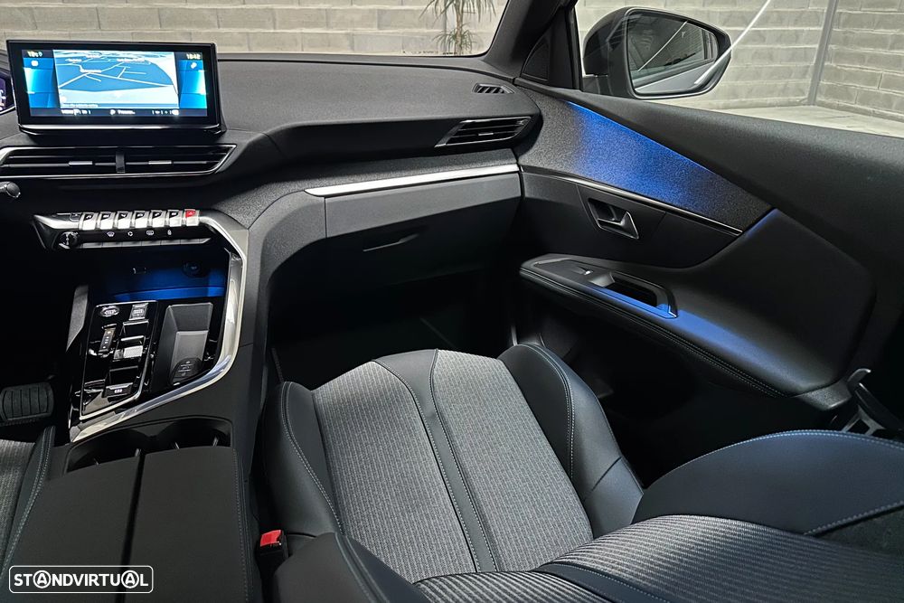 Peugeot 3008 1.6 Hybrid Allure e-EAT8 - 14