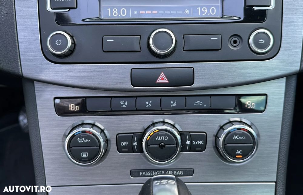 Volkswagen Passat - 19