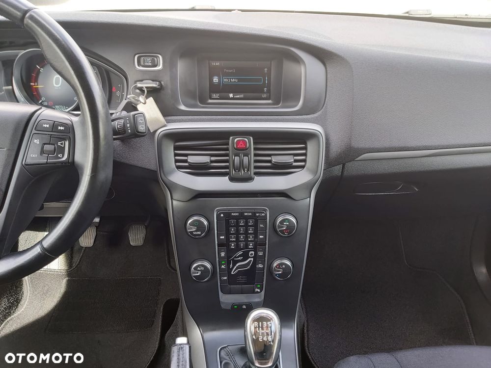 Volvo V40 D2 You - 25