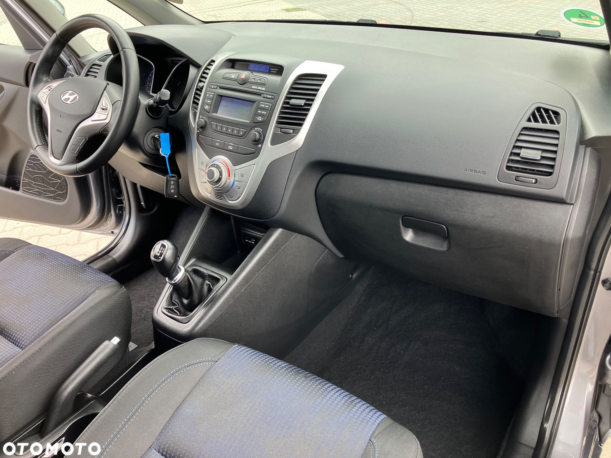 Hyundai ix20 1.4 blue - 11