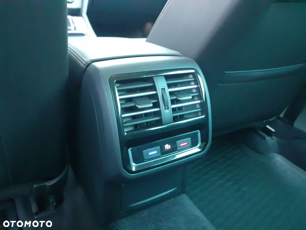 Volkswagen Passat Alltrack - 31