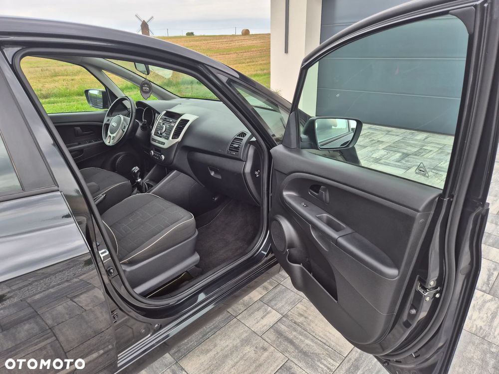 Kia Venga 1.4 CVVT Business Line - 32