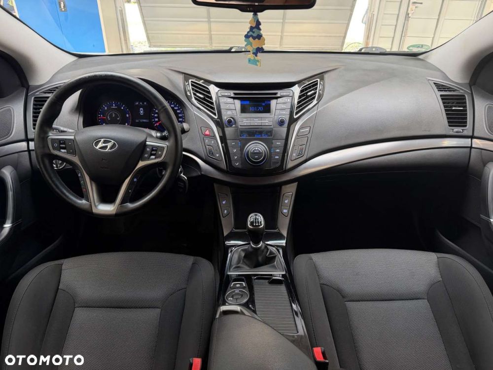 Hyundai i40 Kombi blue 1.7 CRDi Premium - 9