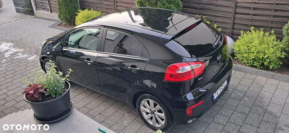 Kia Rio 1.2 Dream Team Edition - 15