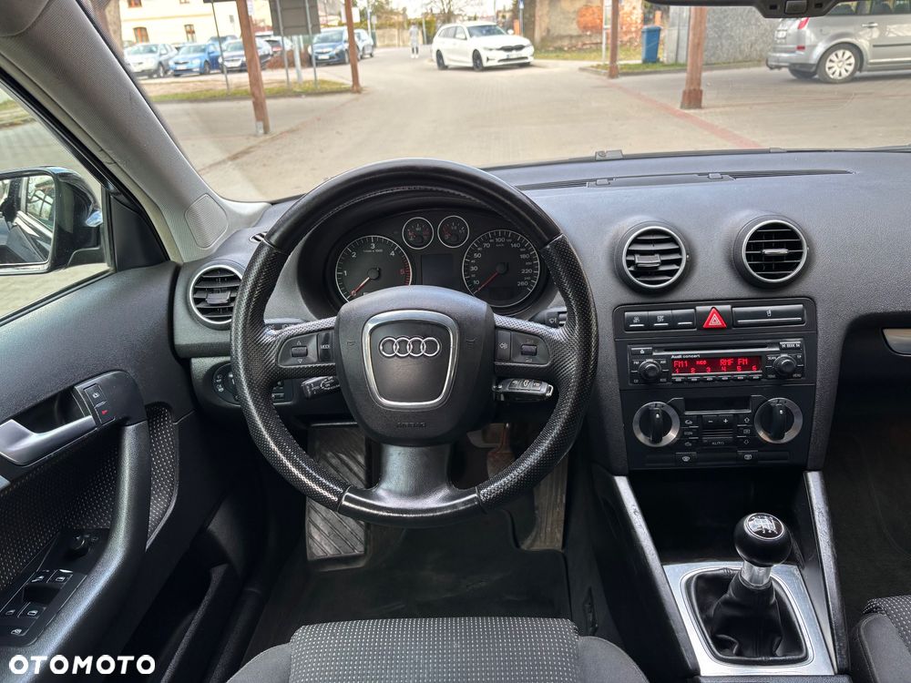 Audi A3 Sportback 2.0 TDI DPF Ambition - 14