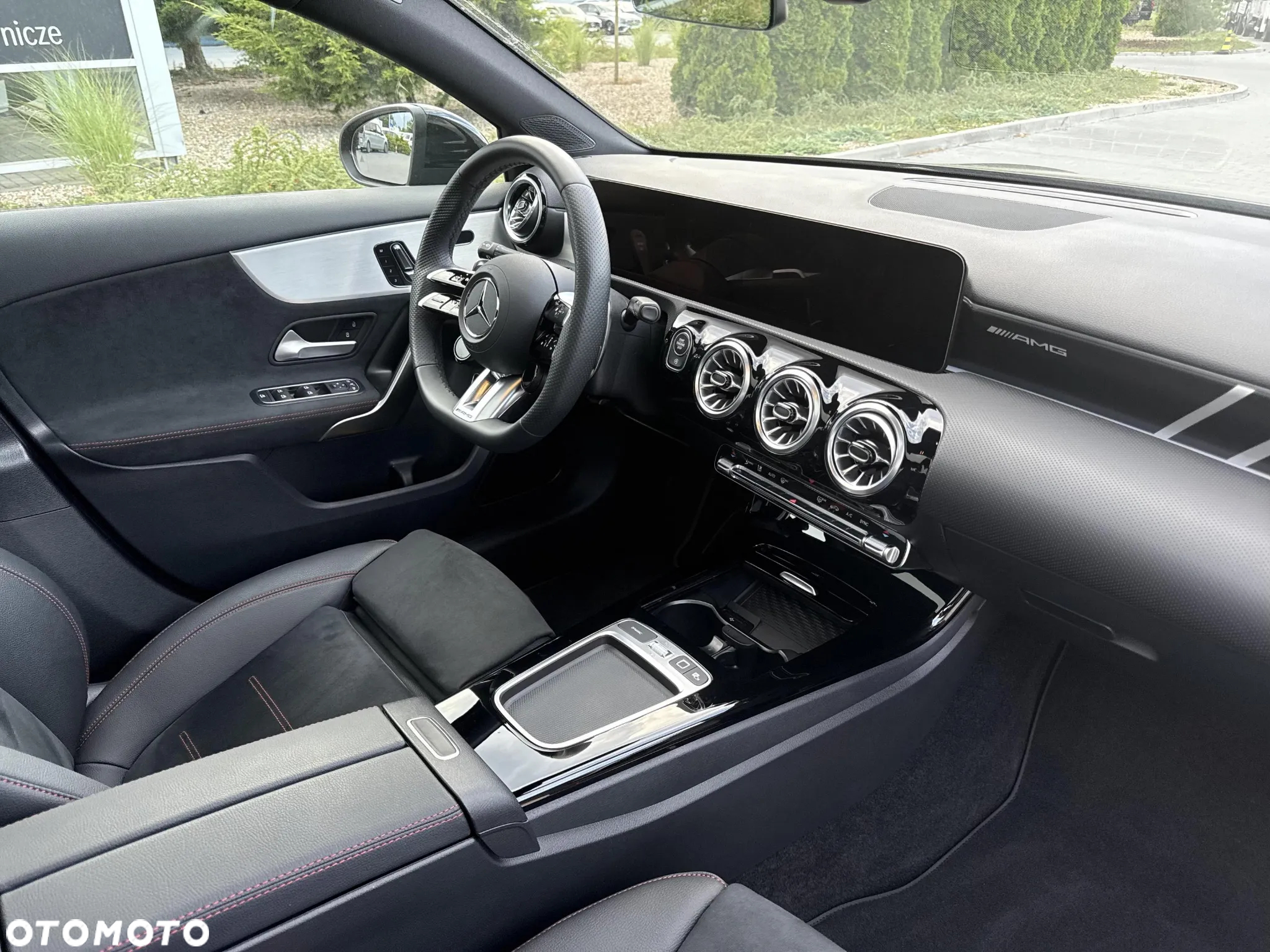 Mercedes-Benz Klasa A AMG 35 4Matic AMG Speedshift DCT 7G - 21