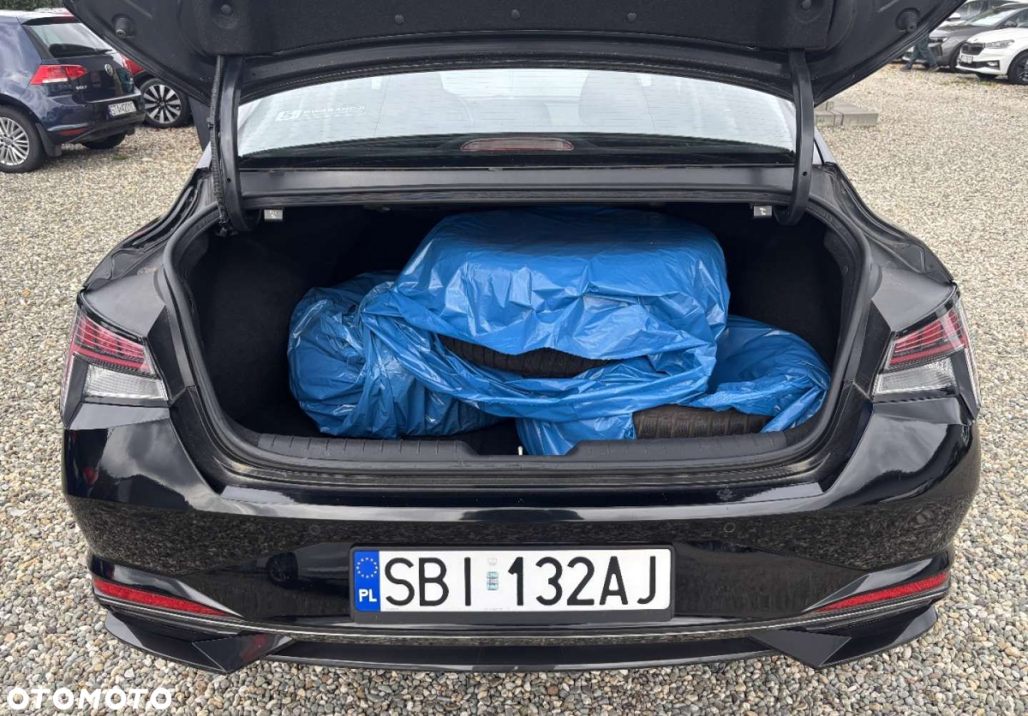 Hyundai Elantra - 14