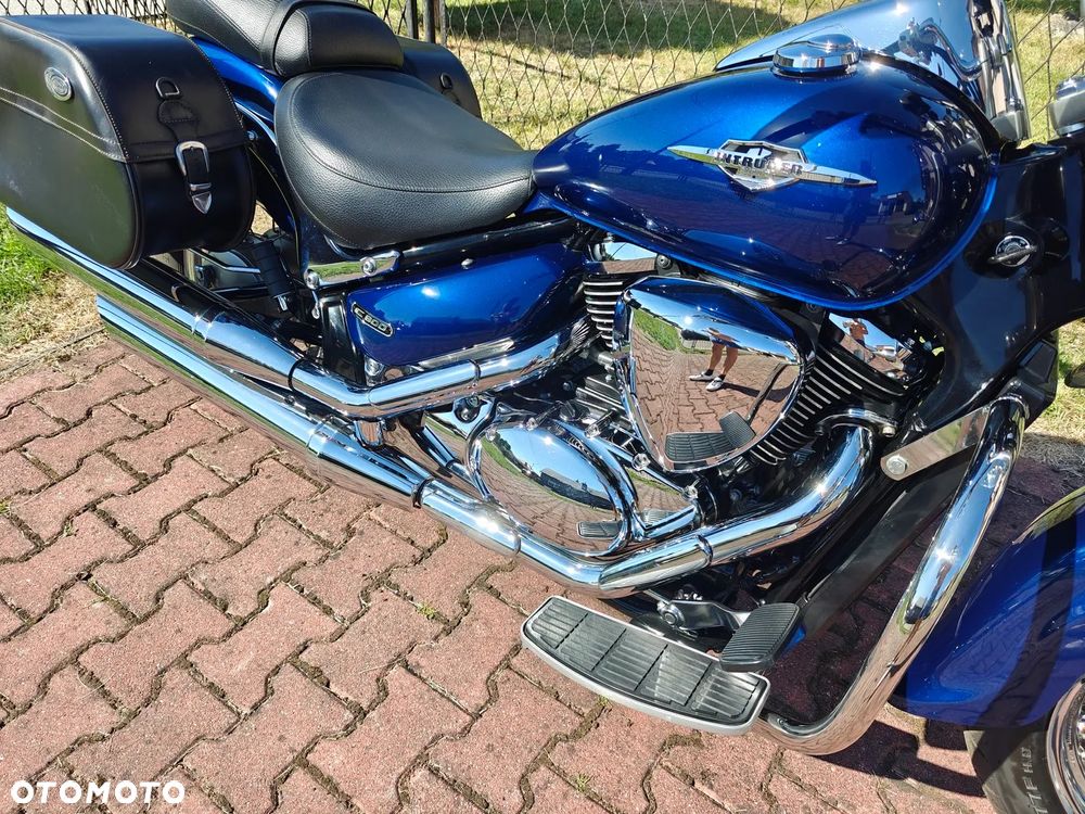 Suzuki Intruder - 4