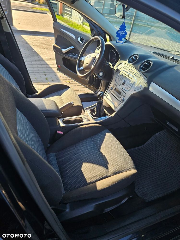 Ford Mondeo - 11