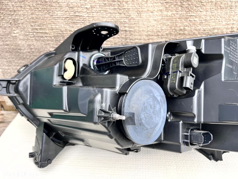DACIA SANDERO STEPWAY III LOGAN III JOGGER 2020- LAMPA PRAWY PRZÓD PRAWA PRZEDNIA ORYGINAŁ VARROC 260109490R BRAK JEDNEGO UCHYWTU - 14