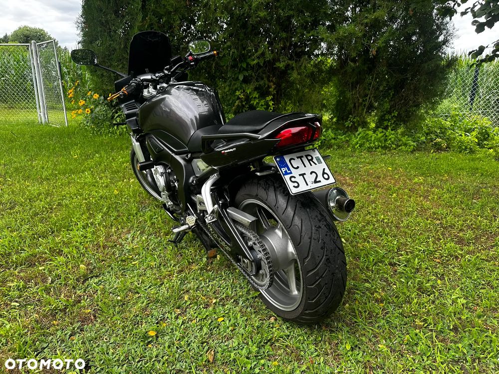 Yamaha FZ - 2