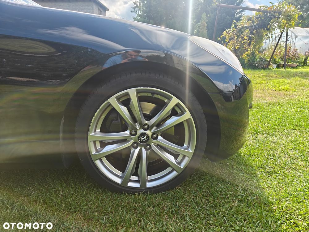 Hyundai Genesis Coupe 3.8 V6 Automatik - 11