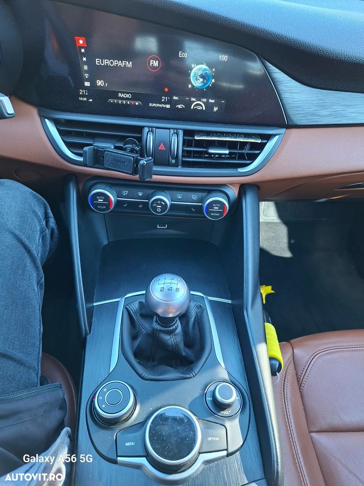 Alfa Romeo Giulia 2.2 - 14