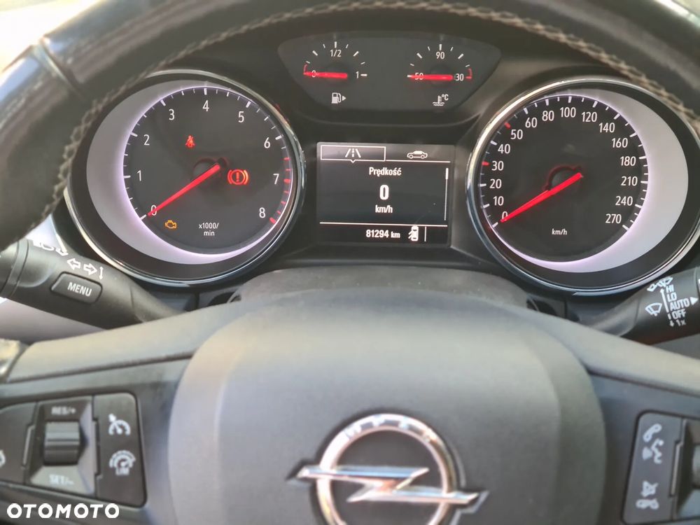 Opel Astra 1.4 T Dynamic - 7