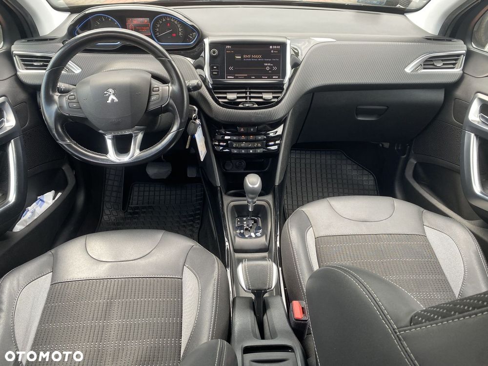 Peugeot 2008 - 13
