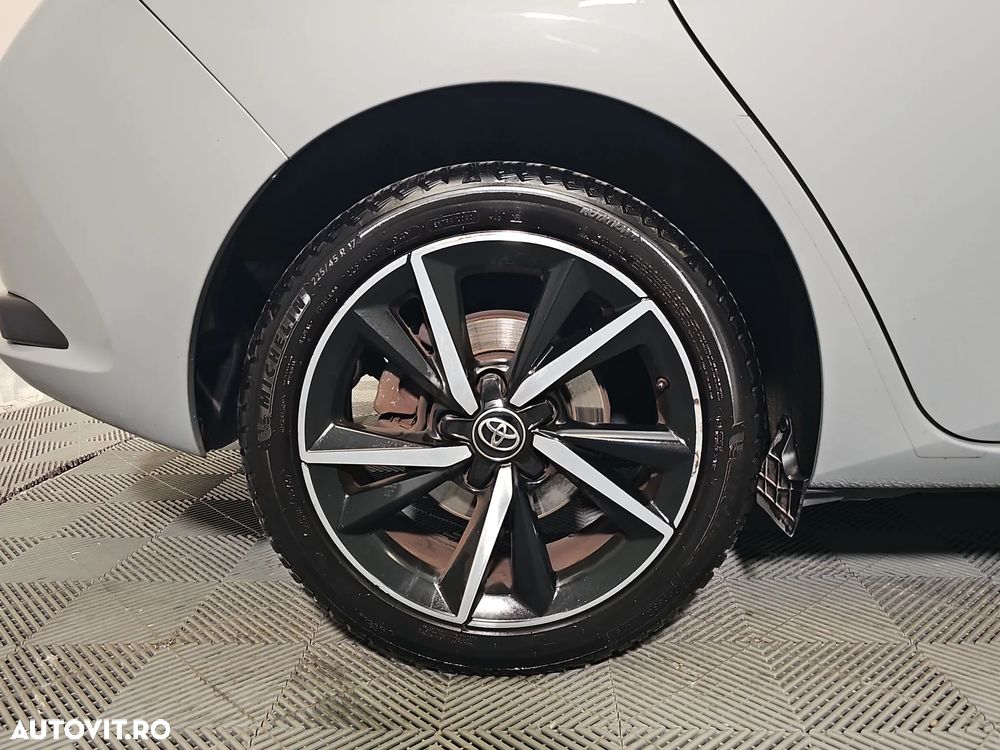 Toyota Auris - 15