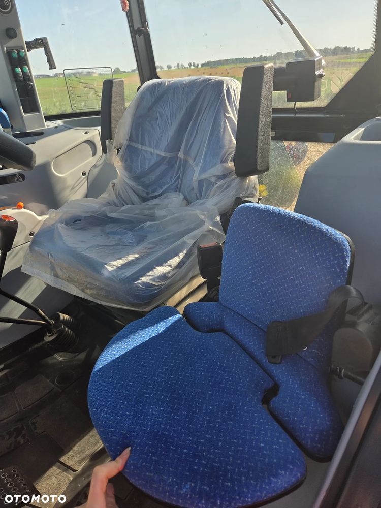 New Holland TD5.85 - 8