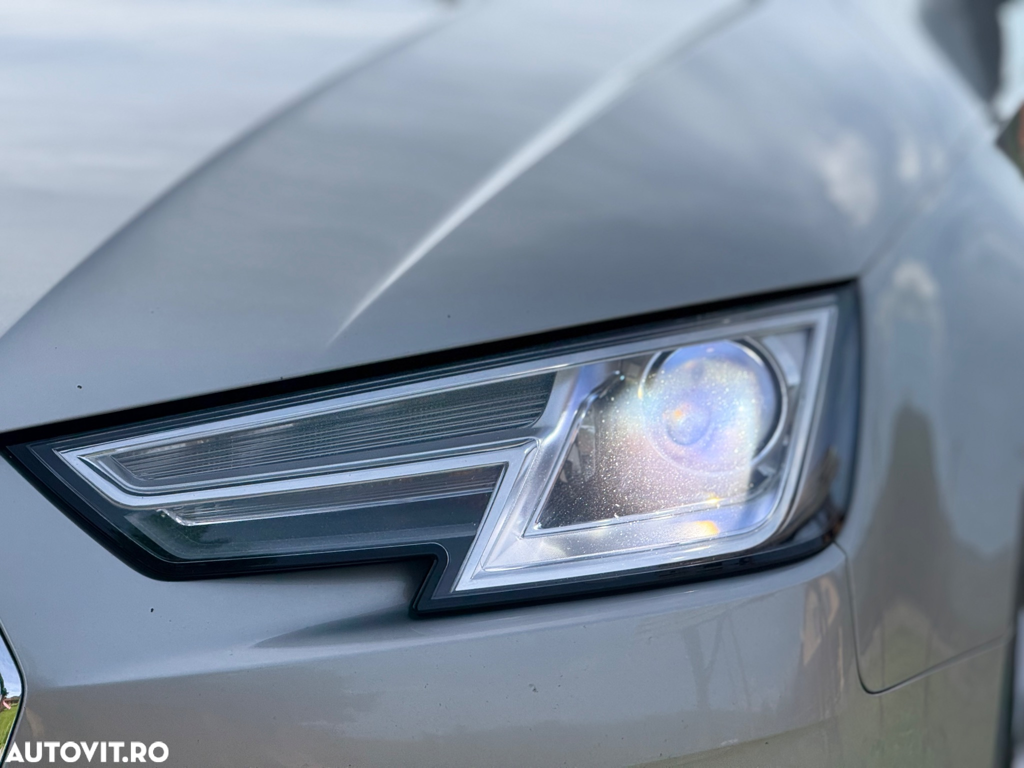 Audi A4 2.0 TDI S tronic quattro design - 17