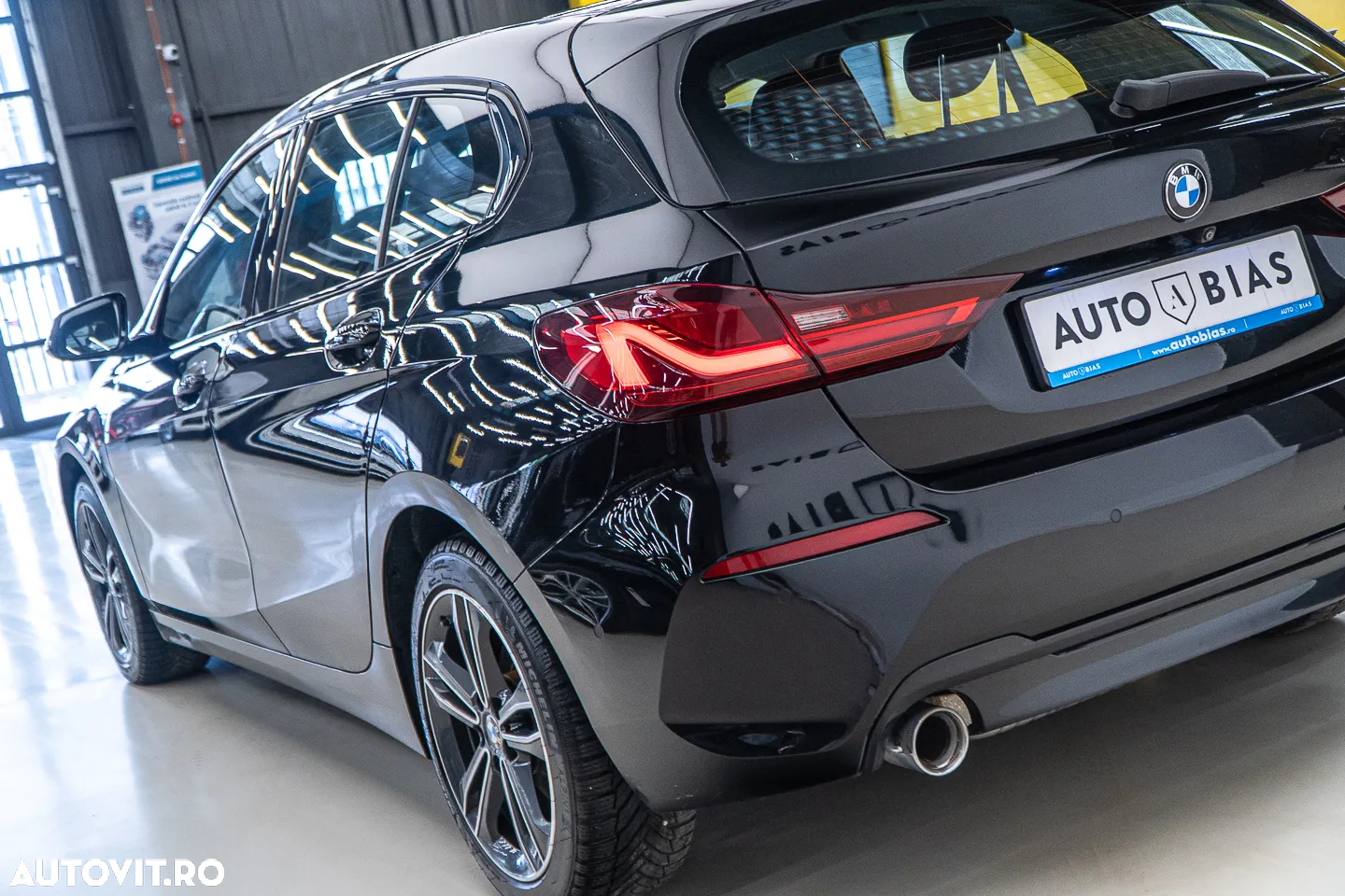 BMW Seria 1 118i Aut. Sport Line - 32