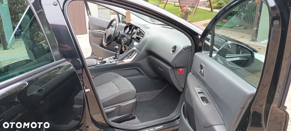 Peugeot 3008 1.6 Premium - 5