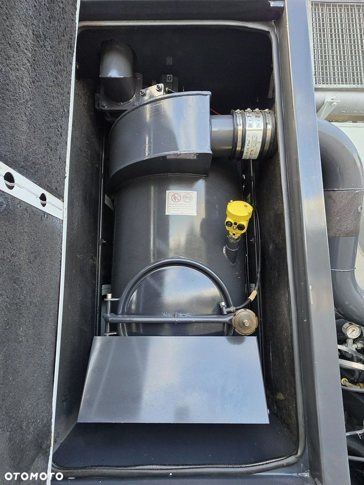 Renault WUKO RIVARD  RECYTLING do zbierania odpadów płynnych - 12