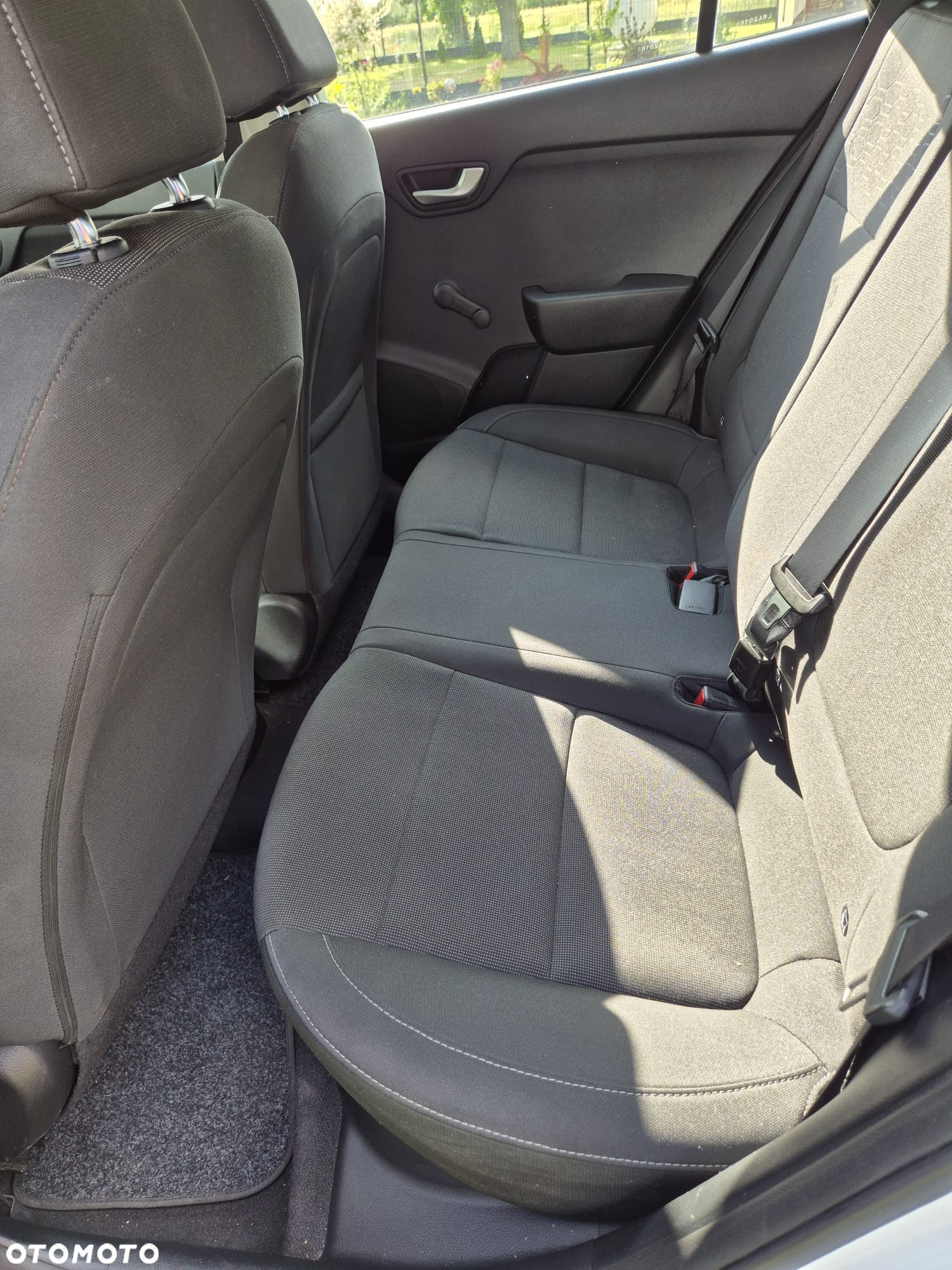 Kia Rio 1.2 M - 9