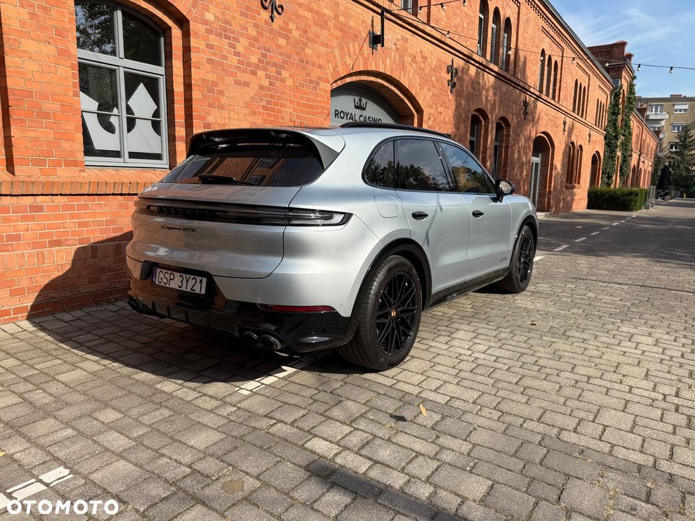 Porsche Cayenne GTS - 5