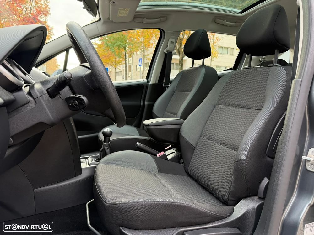 Peugeot 207 SW 1.4 Premium - 15