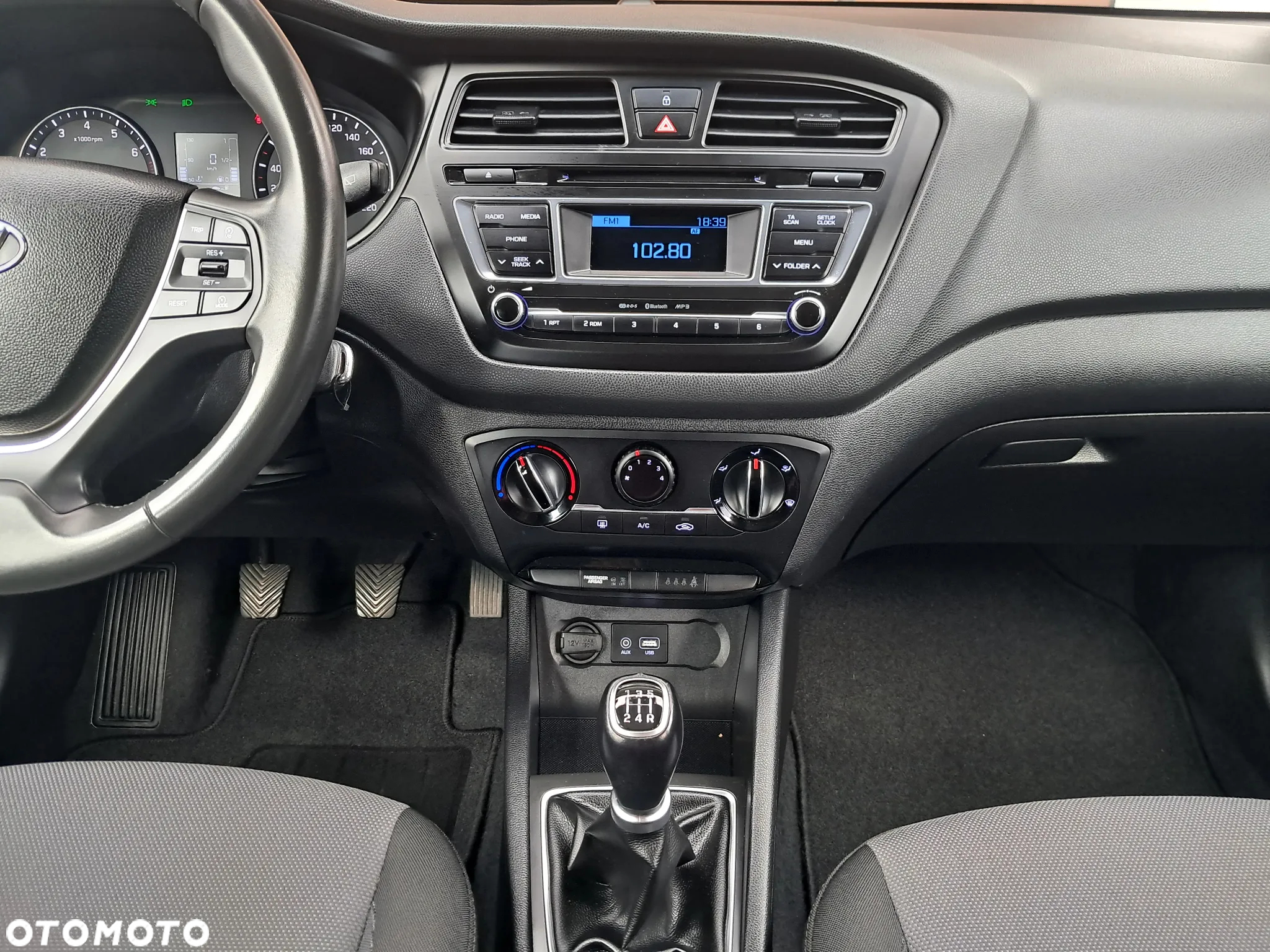 Hyundai i20 blue 1.2 Style - 32