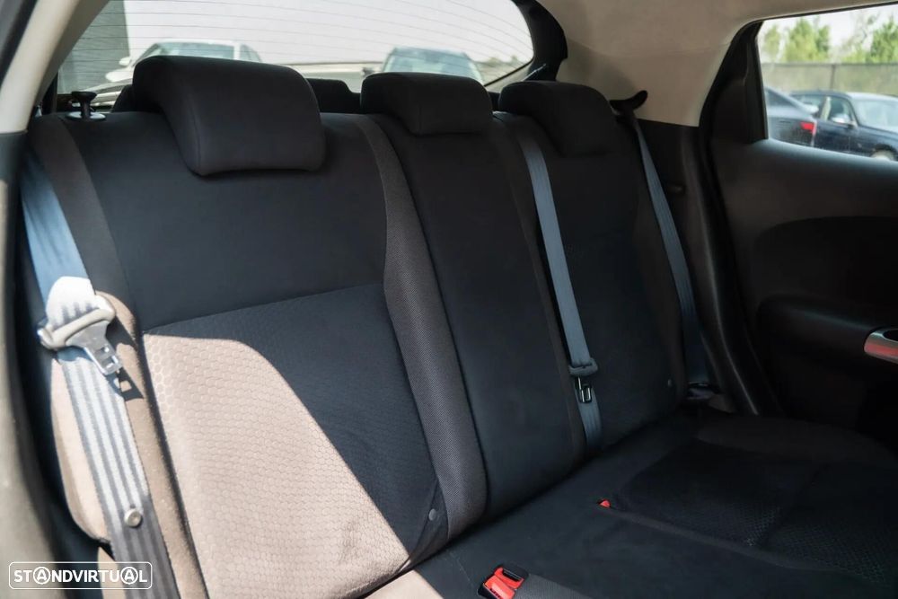Nissan Juke 1.6 Acenta - 21