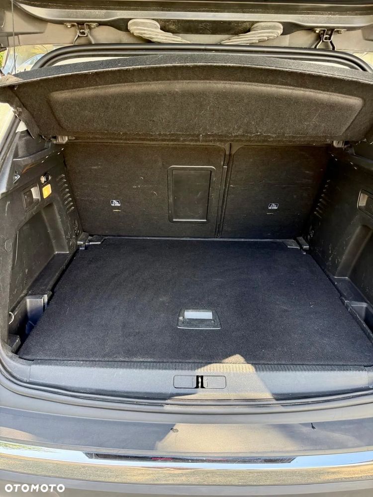 Peugeot 3008 1.2 PureTech Active S&S EAT6 - 11