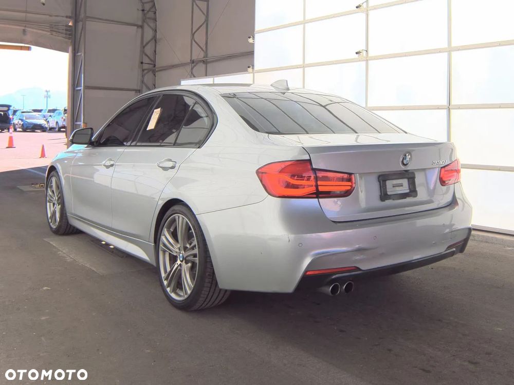 BMW Seria 3 3er Edition M Sport Shadow - 4