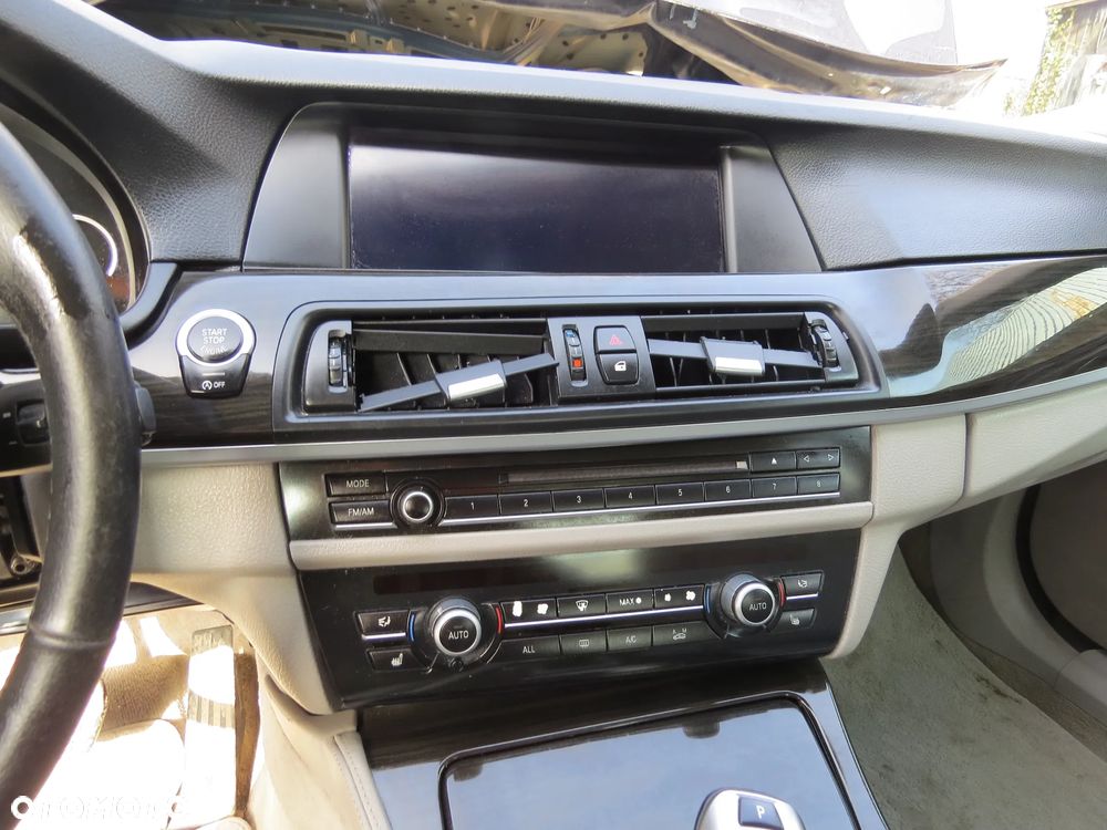 BMW 528i F10 X-DRIVE LAKIER A89 2.0 N20B20A NA CZĘŚCI - 18