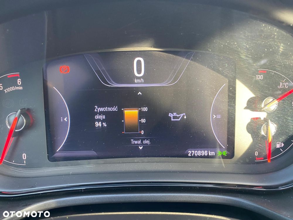 Opel Insignia - 10