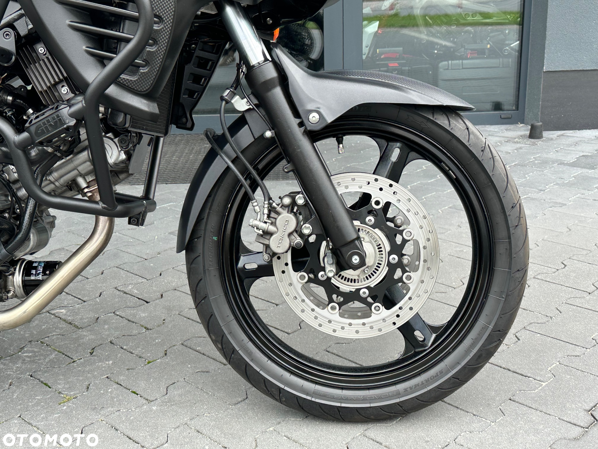 Suzuki V-STROM - 9