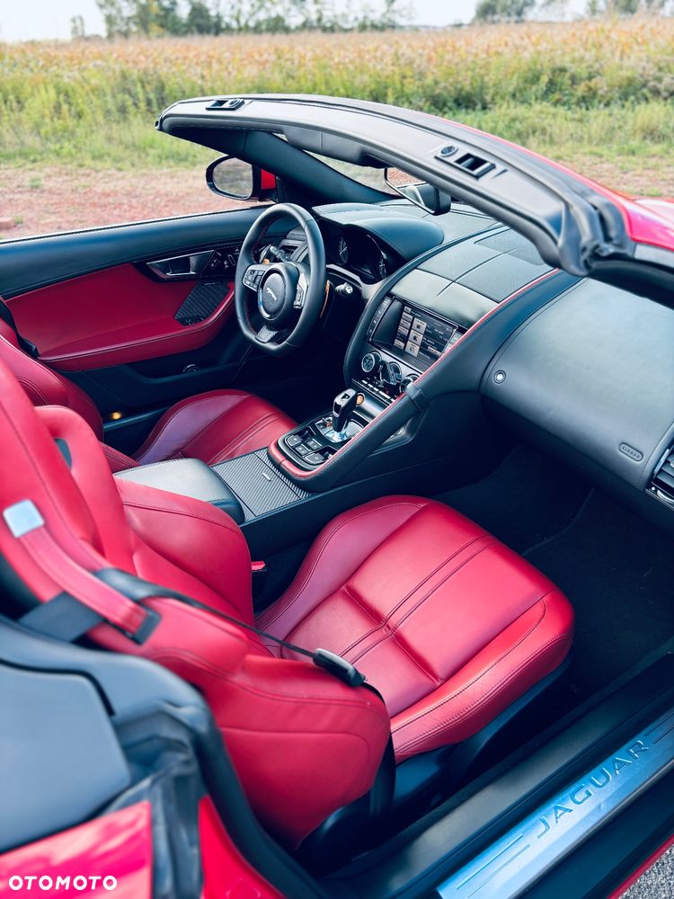 Jaguar F-Type S - 11