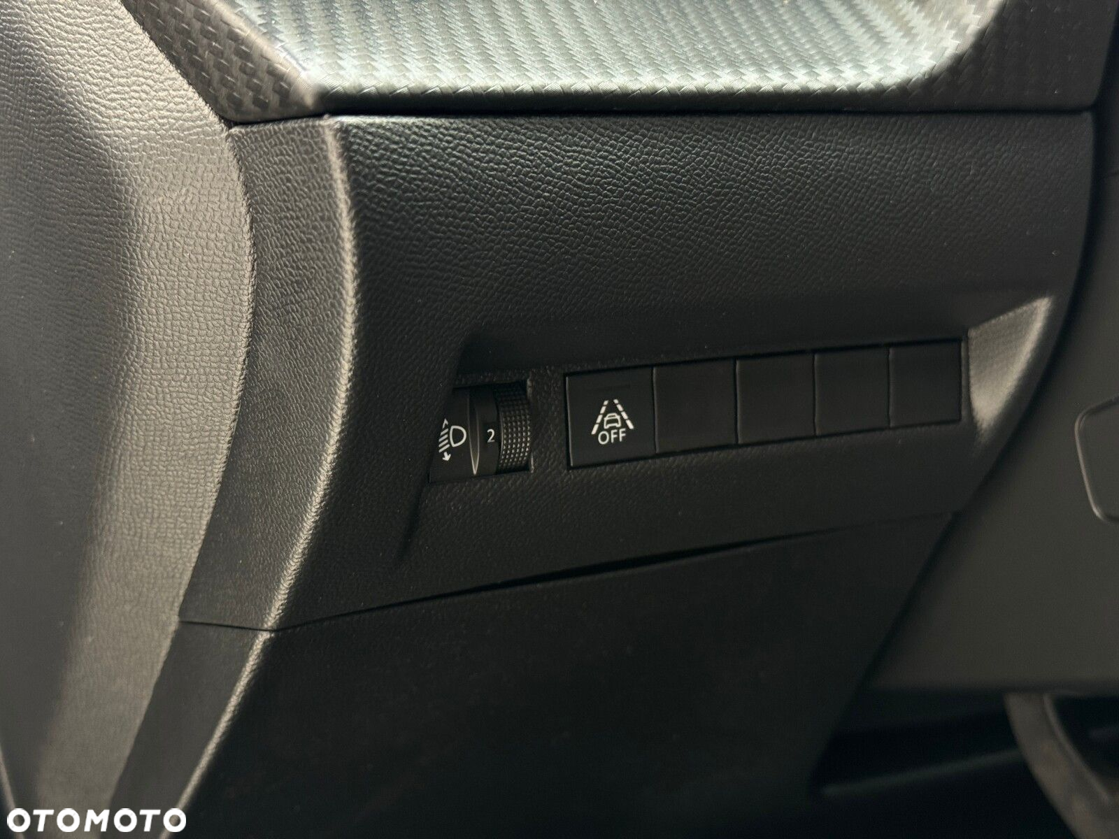 Peugeot 208 1.2 PureTech Allure S&S EAT8 - 21