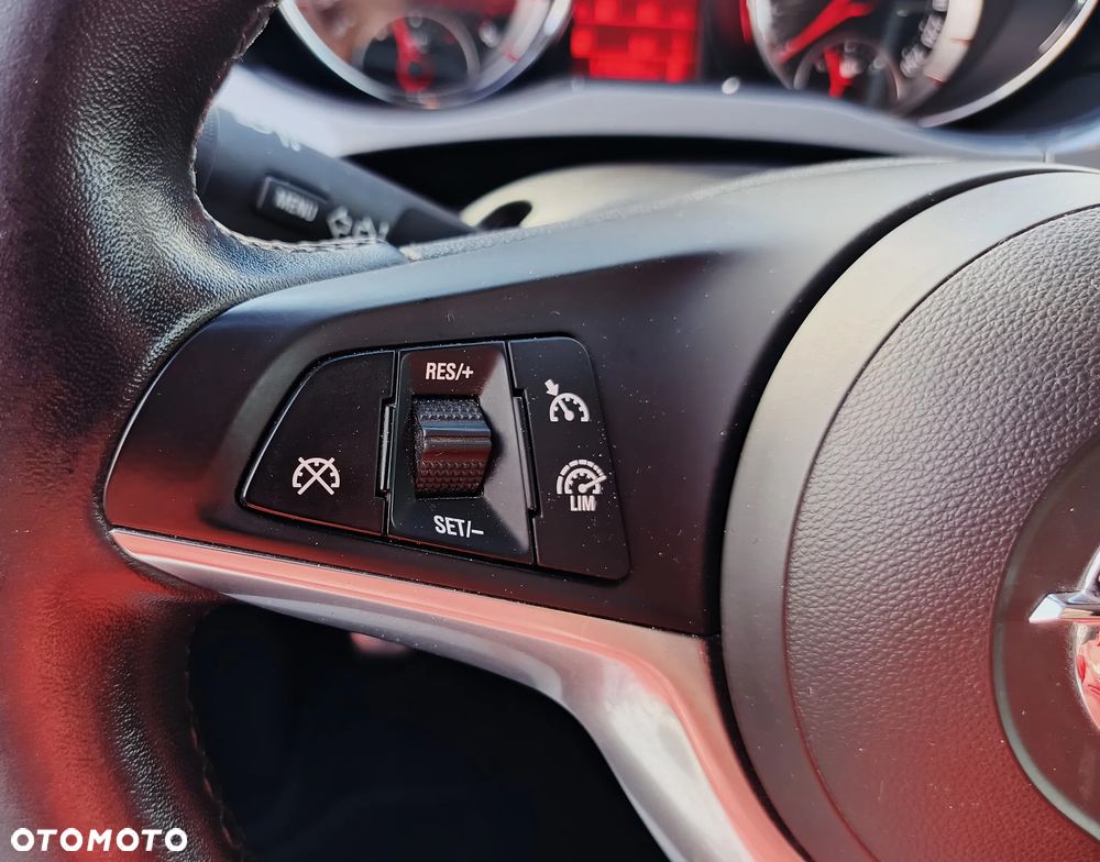 Opel Adam 1.4 Turbo S - 26